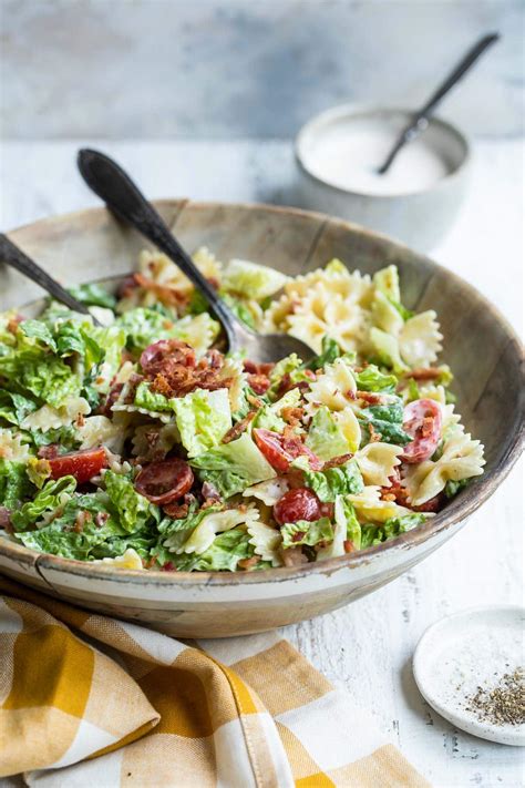 How many protein are in blt pasta salad - calories, carbs, nutrition