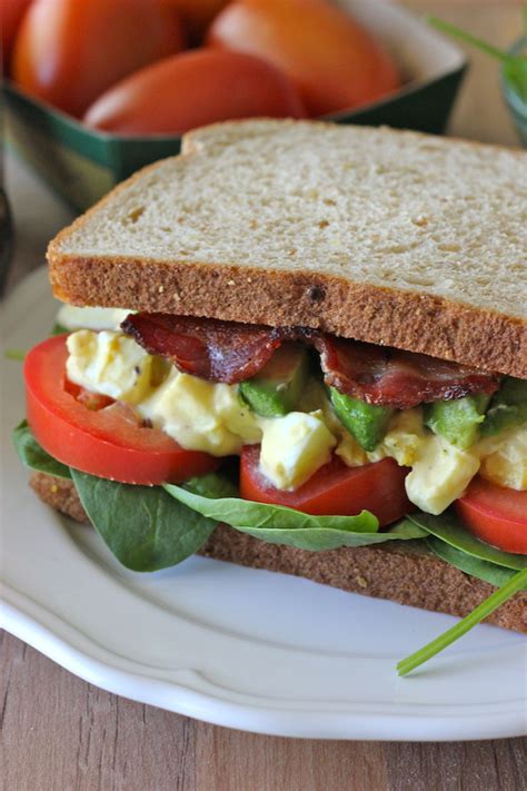 How many protein are in blta sandwich - half order - calories, carbs, nutrition