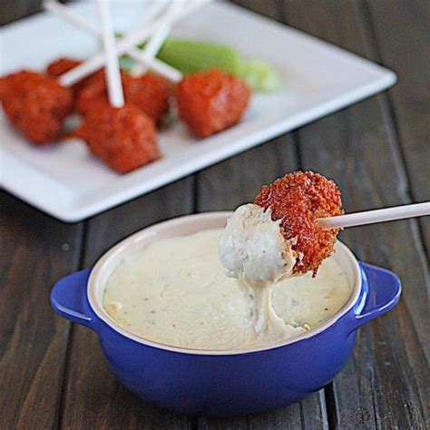 How many protein are in blue cheese fondue wings - calories, carbs, nutrition