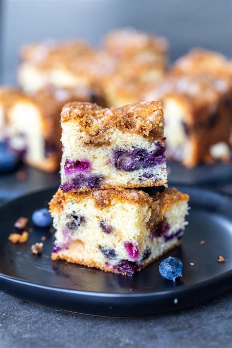 How many protein are in blueberry coffee cake - calories, carbs, nutrition