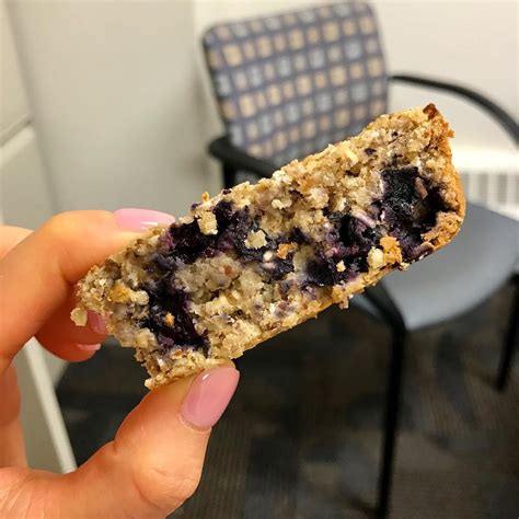 How many protein are in blueberry oat bar - calories, carbs, nutrition