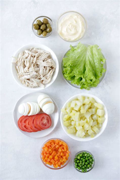 How many protein are in bolivian chicken salad - calories, carbs, nutrition