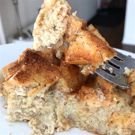 How many protein are in bread pudding - calories, carbs, nutrition