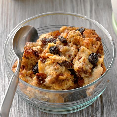 How many protein are in bread pudding with raisins - calories, carbs, nutrition