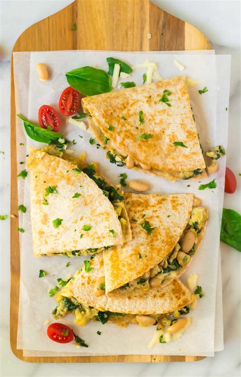 How many protein are in breakfast quesadilla - food on demand - calories, carbs, nutrition