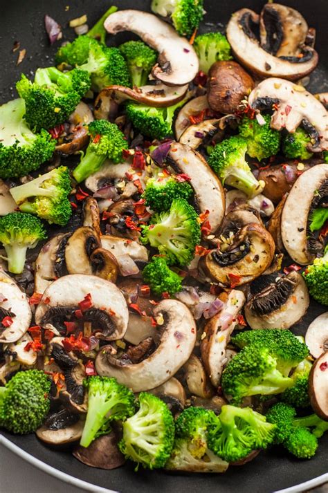 How many protein are in broccoli mushroom pepper melt - calories, carbs, nutrition