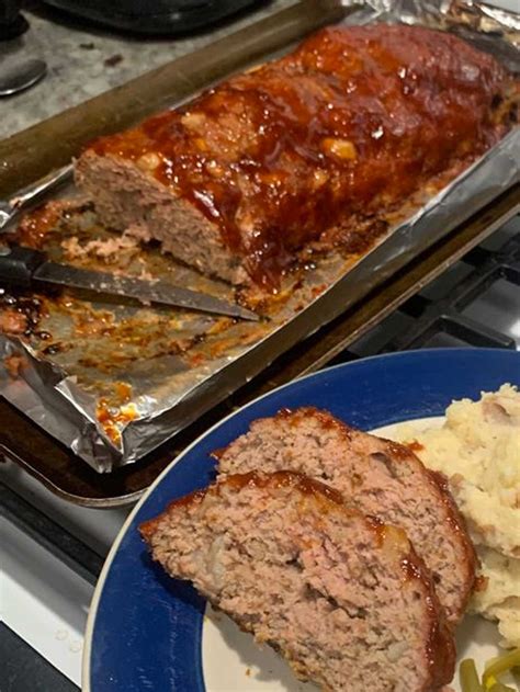 How many protein are in brown sugar meatloaf - calories, carbs, nutrition