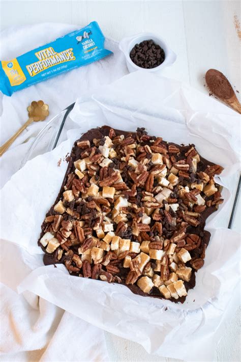 How many protein are in brownie coconut pecan bar (8211.2) - calories, carbs, nutrition