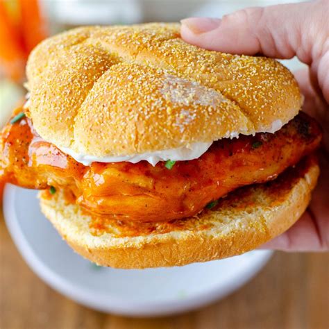 How many protein are in buffalo chicken sandwich - calories, carbs, nutrition