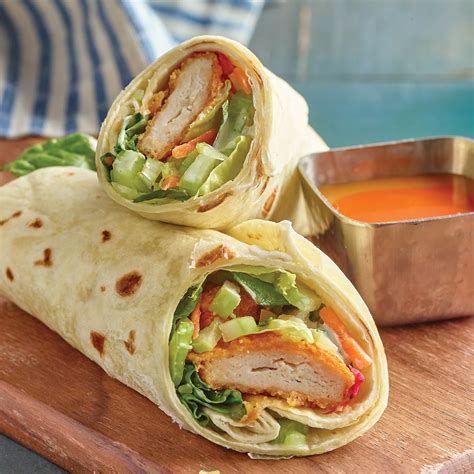 How many protein are in buffalo chicken wrap - calories, carbs, nutrition