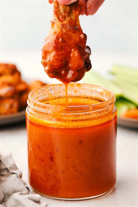 How many protein are in buffalo sauce - calories, carbs, nutrition