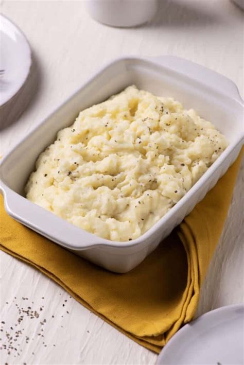 How many protein are in buttermilk mashed potatoes - calories, carbs, nutrition