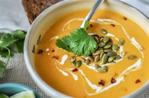 How many protein are in butternut squash soup - calories, carbs, nutrition