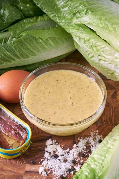 How many protein are in caesar dressing - calories, carbs, nutrition