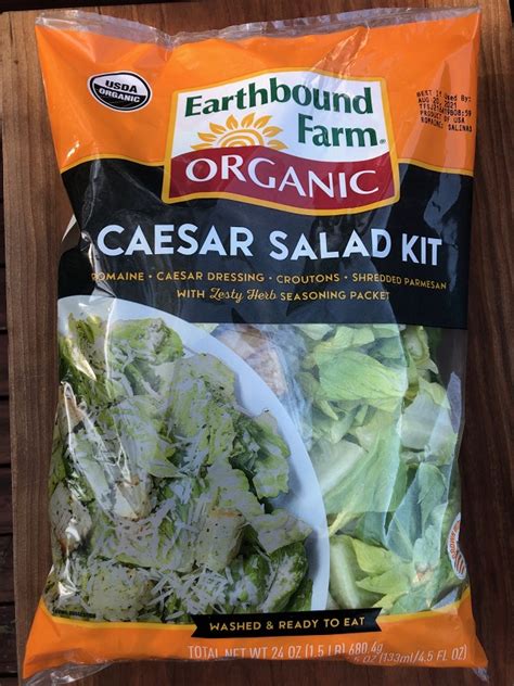 How many protein are in caesar salad, 32 oz - calories, carbs, nutrition