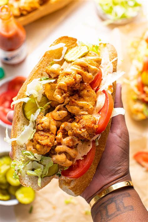 How many protein are in cajun chicken po'boy - calories, carbs, nutrition