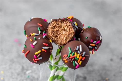 How many protein are in cake pops chocolate brownie - calories, carbs, nutrition