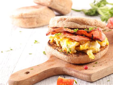 How many protein are in canadian bacon, egg, havarti sandwich - calories, carbs, nutrition