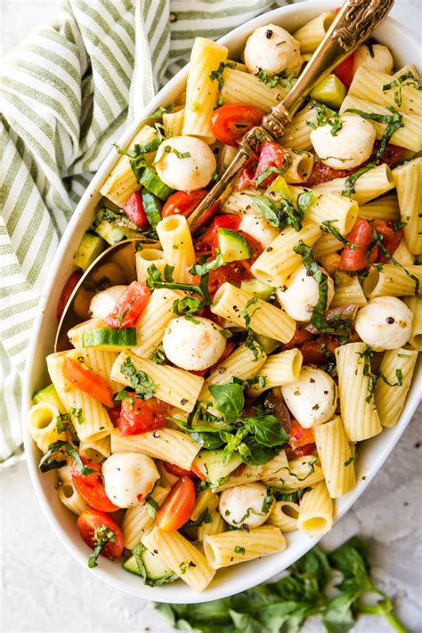 How many protein are in caprese pasta salad - calories, carbs, nutrition