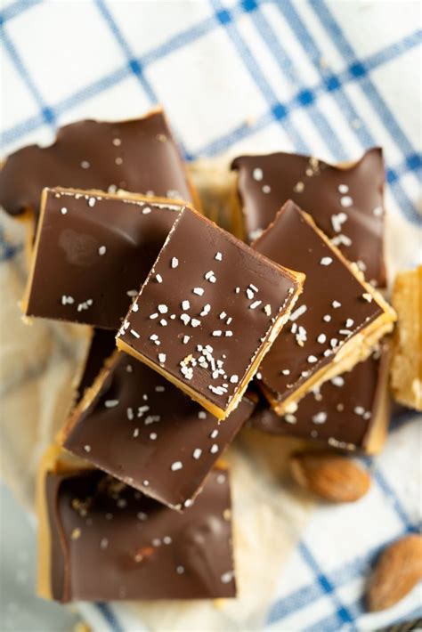 How many protein are in caramel almond shortbread - calories, carbs, nutrition