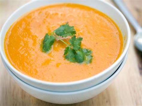 How many protein are in carrot, chili and cilantro soup - calories, carbs, nutrition