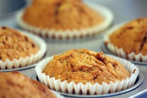 How many protein are in carrot, orange and golden raisin cupcake - calories, carbs, nutrition