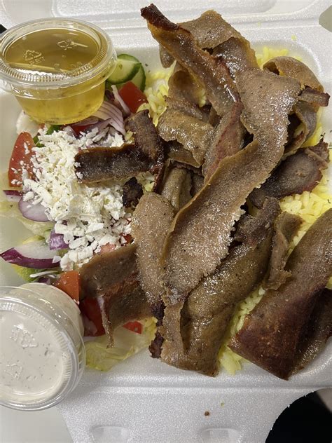 How many protein are in carved lamb gyro platter - calories, carbs, nutrition