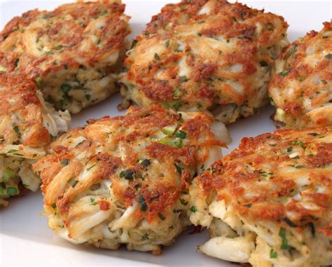 How many protein are in charleston crab cakes - 3 oz. - calories, carbs, nutrition