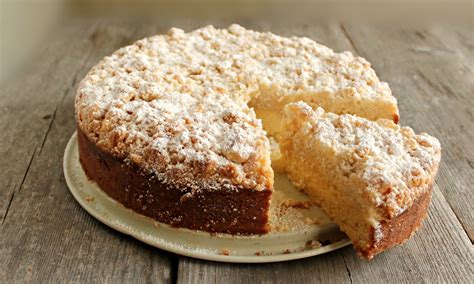 How many protein are in cheese crumb cake - calories, carbs, nutrition