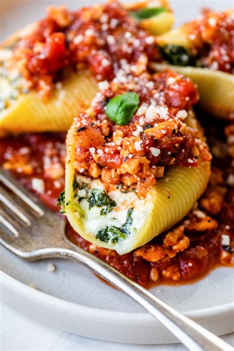 How many protein are in cheese stuffed shells with sauce - calories, carbs, nutrition