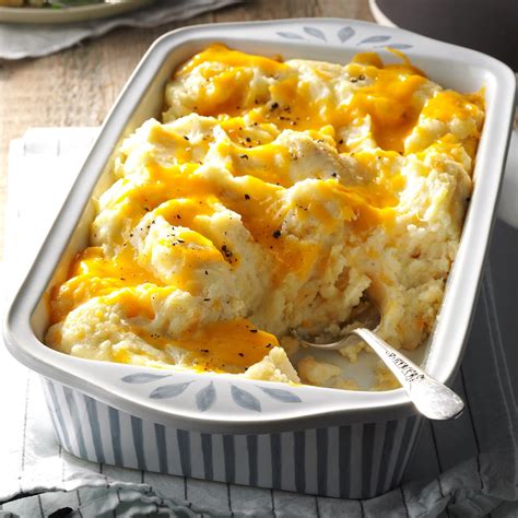 How many protein are in cheesy mashed potatoes & chicken - calories, carbs, nutrition