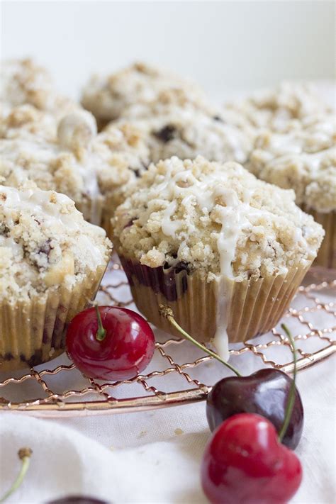 How many protein are in cherry crumb cupcake - calories, carbs, nutrition