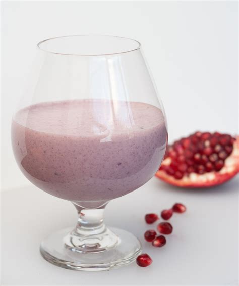 How many protein are in cherry pomegranate smoothie, 16 oz - calories, carbs, nutrition