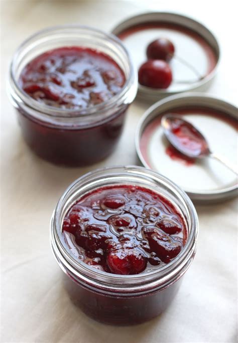 How many protein are in cherry preserves - calories, carbs, nutrition