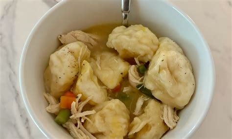 How many protein are in chicken and dumplings (49360.0) - calories, carbs, nutrition