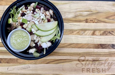 How many protein are in chicken apple almond salad plate - calories, carbs, nutrition