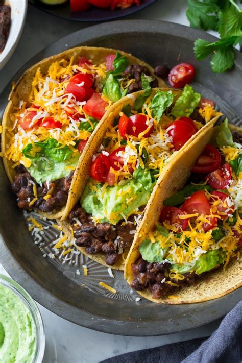 How many protein are in chicken bacon black bean taco - calories, carbs, nutrition