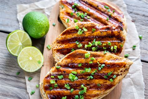 How many protein are in chicken breast rndm grilled jerk mojo lime halal 3 oz - calories, carbs, nutrition