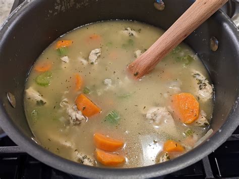 How many protein are in chicken brown rice soup - calories, carbs, nutrition