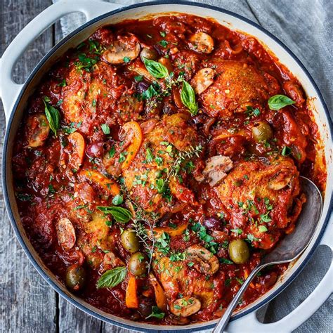 How many protein are in chicken cacciatore casserette - calories, carbs, nutrition