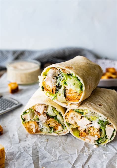 How many protein are in chicken caesar club salad wrap - calories, carbs, nutrition