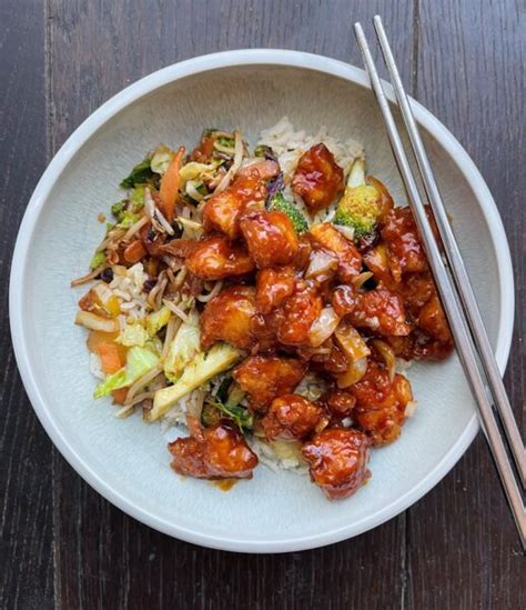 How many protein are in chicken chilli men stir fry - calories, carbs, nutrition