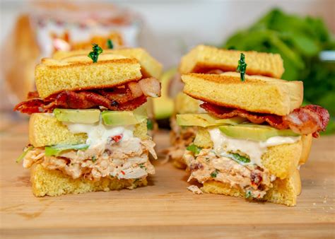 How many protein are in chicken club with chipotle mayo - calories, carbs, nutrition