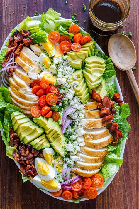 How many protein are in chicken cobb salad 6 oz - calories, carbs, nutrition