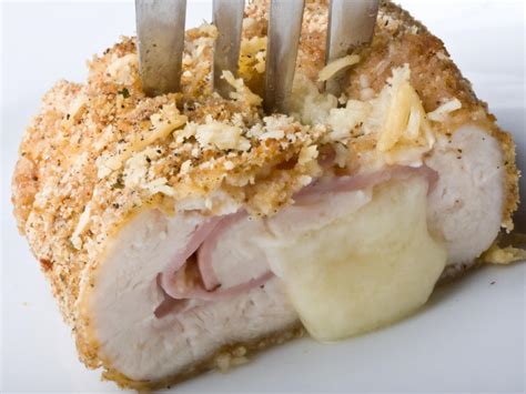 How many protein are in chicken cordon bleu - calories, carbs, nutrition