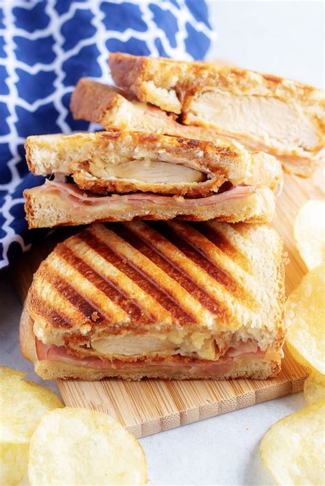 How many protein are in chicken cordon bleu mini panini - calories, carbs, nutrition