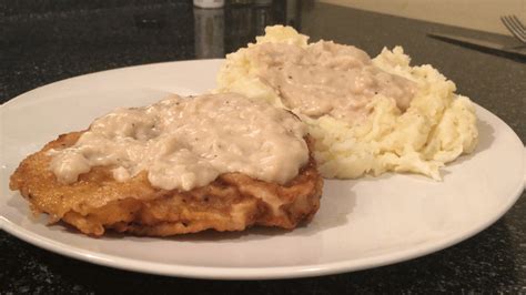 How many protein are in chicken fried steak with mashed potato, gravy and vegetable - calories, carbs, nutrition