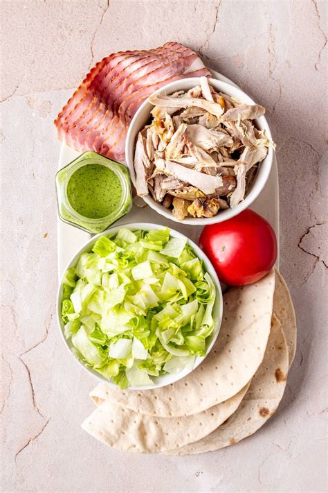 How many protein are in chicken fritter bacon ranch wrap - calories, carbs, nutrition