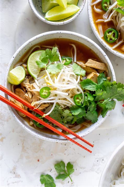 How many protein are in chicken pho broth bowl - calories, carbs, nutrition