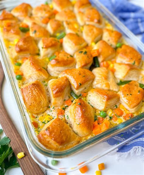 How many protein are in chicken pot pie casserole - calories, carbs, nutrition